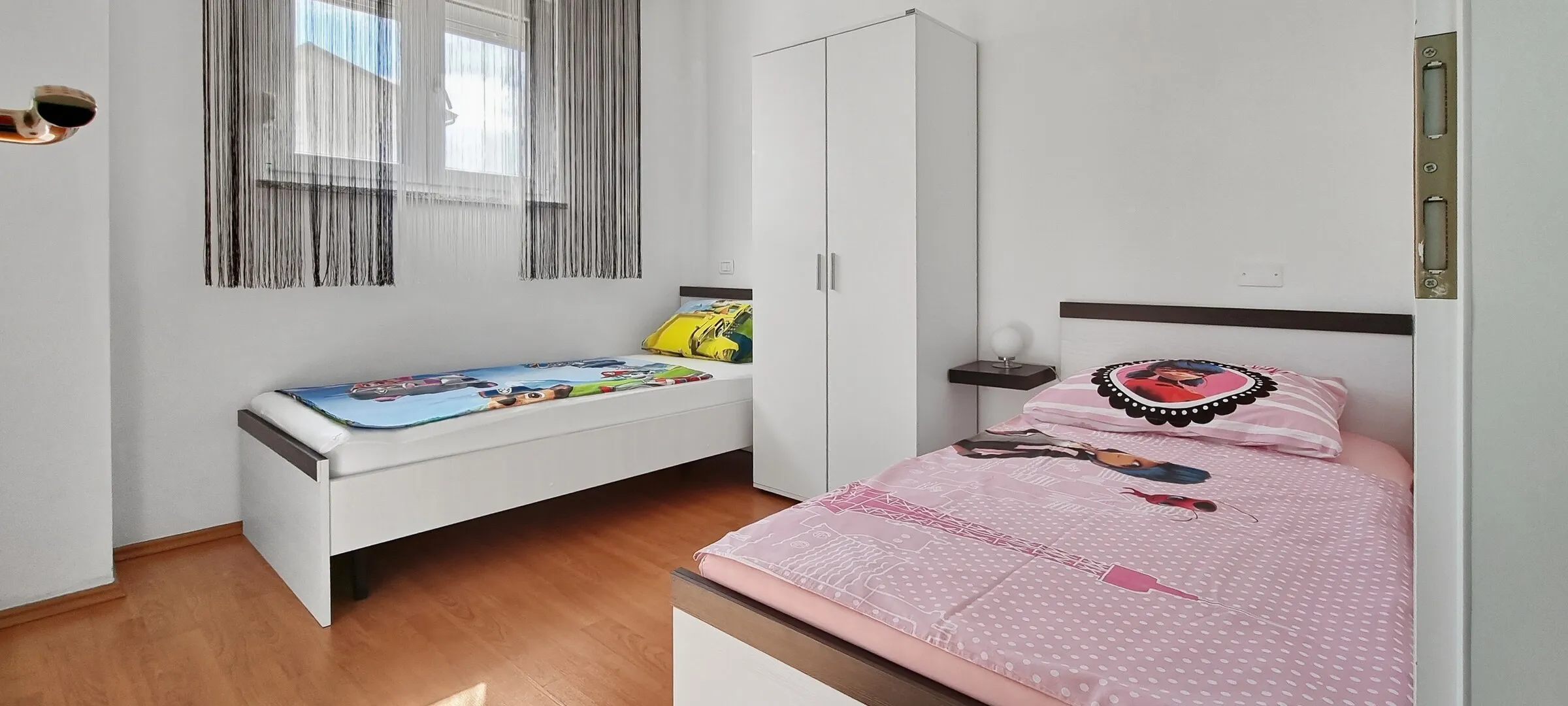 Schlafzimmer 2 mit Einzelbetten